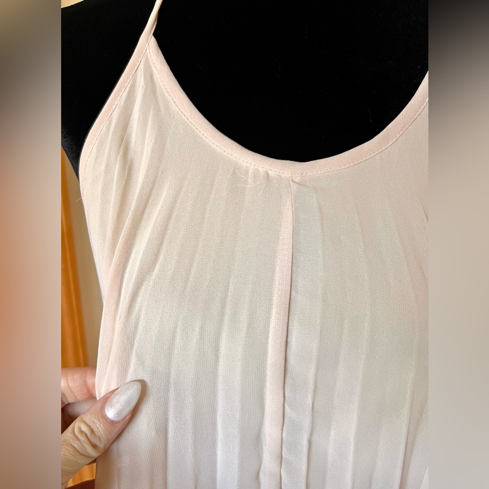Missguided long flowy dress in peach - Picture 4 of 5